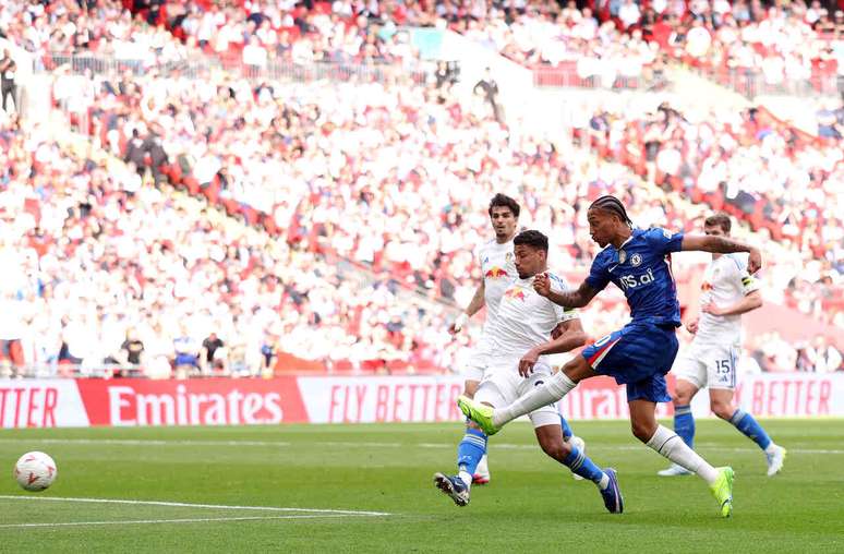 Jo&atilde;o Pedro teve papel fundamental na vit&oacute;ria do Chelsea &ndash;