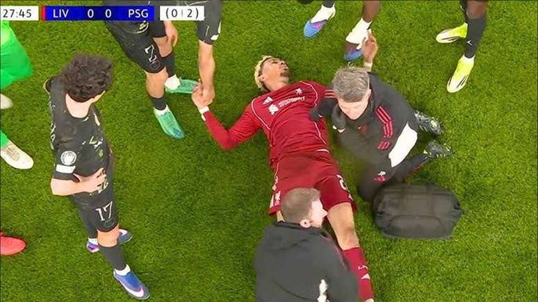 Ekitike rompeu o tend&atilde;o de Aquiles em jogo da Champions League e est&aacute; fora da Copa &ndash; Reprodu&ccedil;&atilde;o de TV