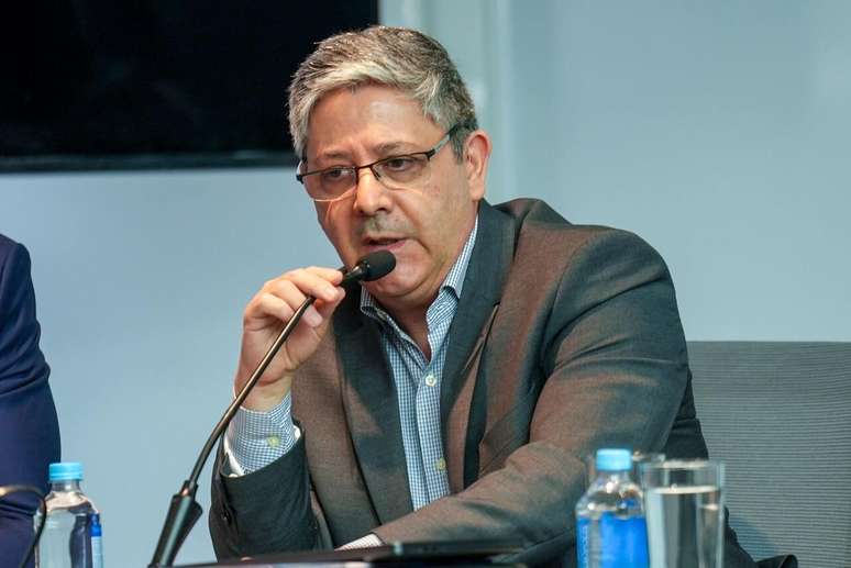 Valdecir de Souza, CBF நிதி இயக்குனர் -