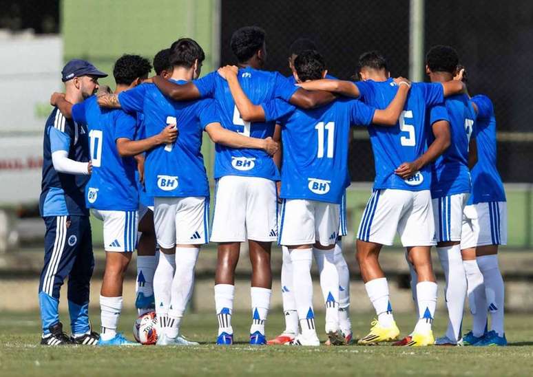 Cruzeiro busca carimbar na lideran&ccedil;a &ndash;