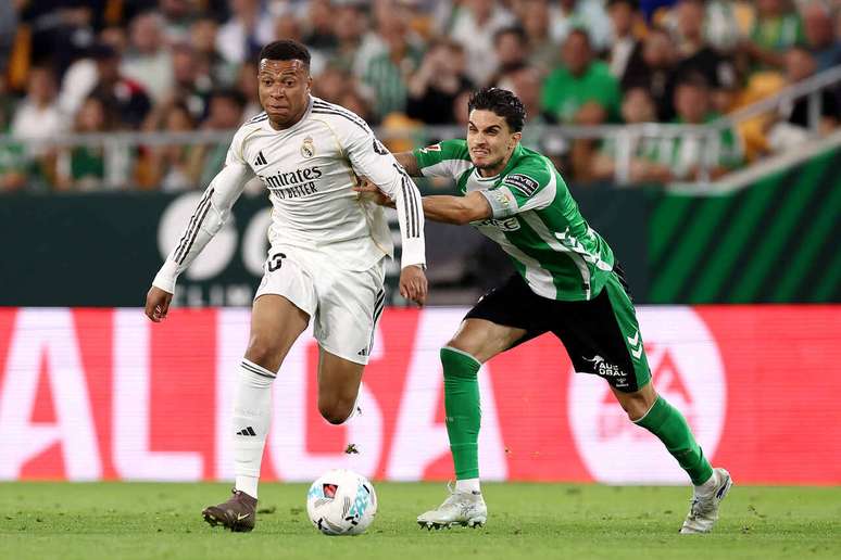 Mbapp&eacute; sofreu uma les&atilde;o na coxa esquerda no empate do Real Madrid contra o Betis &ndash;