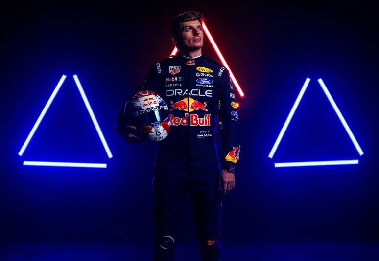 Max Verstappen possui quatro t&iacute;tulos da F&oacute;rmula 1 &ndash;