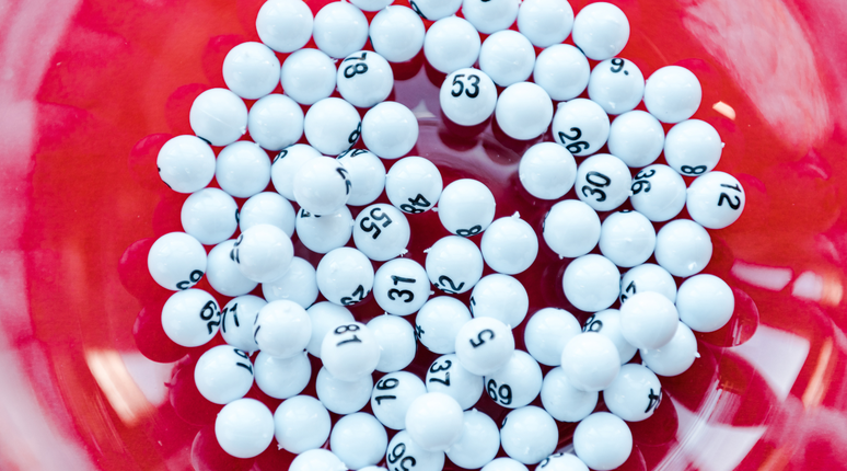 బహుమతిని సరైన మార్గంలో ఎలా చేయాలి