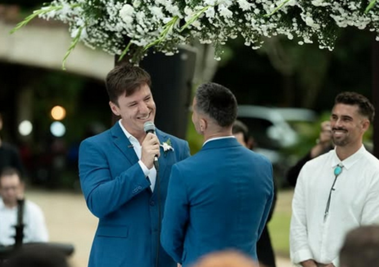 O jornalista compartilhou fotos da celebra&ccedil;&atilde;o