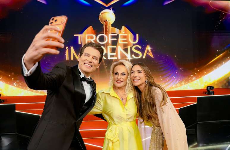 Celso Portiolli, Ana Maria e Patr&iacute;cia Abravanel no Trof&eacute;u Imprensa