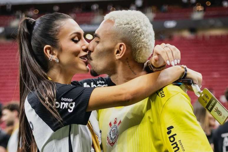 பெட்டாலா பாரிரோஸ் மற்றும் மாத்யூசின்ஹோ காதல் மனநிலையில்