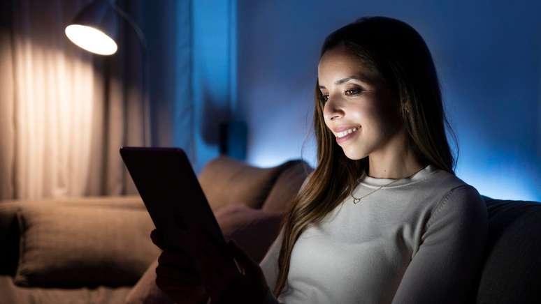 Segundo informa&ccedil;&otilde;es oficiais do site Li-Fi Group Connectivity, o funcionamento do Li-Fi pode ser comparado a um &ldquo;c&oacute;digo Morse ultrarr&aacute;pido&rdquo;