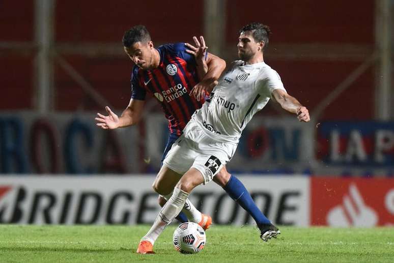 Luan Peres &eacute; o &uacute;nico daquele confronto que ainda est&aacute; no elenco &ndash;