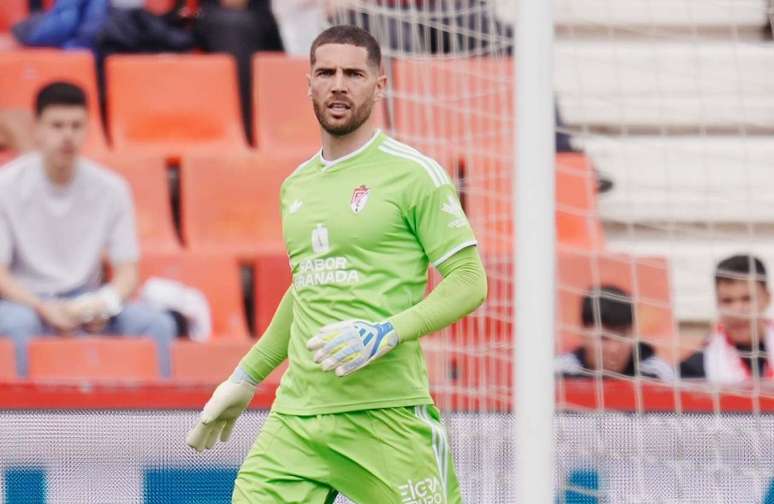 Luca Zidane em a&ccedil;&atilde;o pelo Granada &ndash;