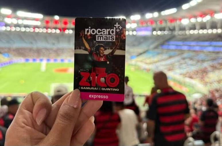 Zico agora ter&aacute; estampa no Riocard Mais &ndash;