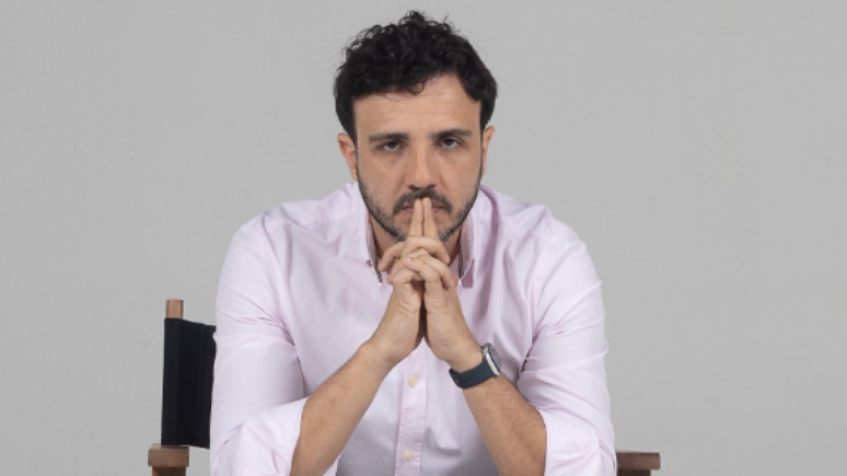 Renan Santos (Miss&atilde;o) defende as escolas militares, pris&atilde;o perp&eacute;tua, &eacute; contr&aacute;rio &agrave; Lei da Misoginia e &agrave;s cotas raciais