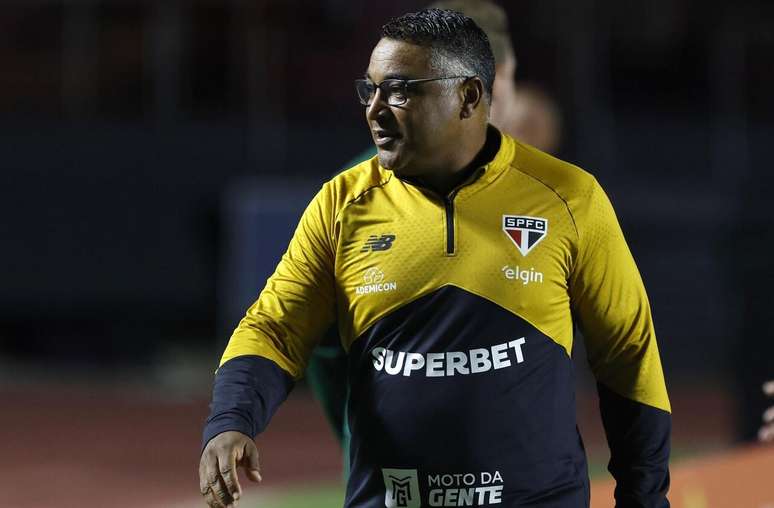 Roger vem sofrendo bastante press&atilde;o da torcida do S&atilde;o Paulo &ndash;