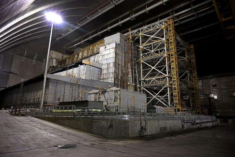 Cerca de 10 metros abaixo do reator 4 de Chernobyl, existe uma rede de salas e corredores que Doroshenko percorre uma vez por m&ecirc;s