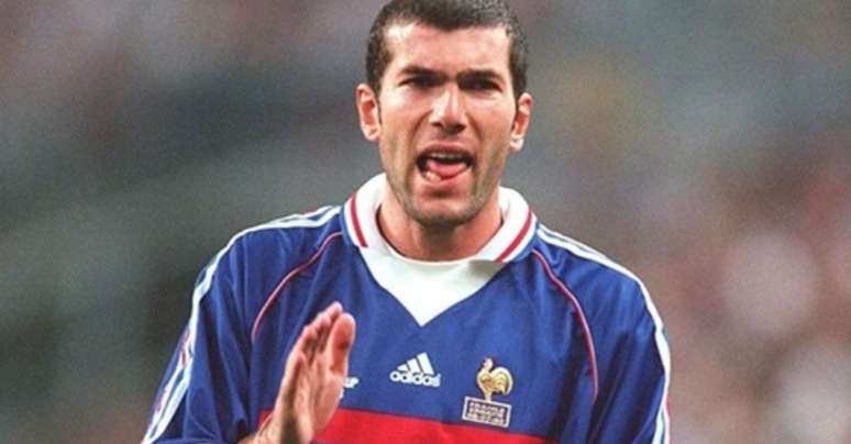 Zidane se esfor&ccedil;ou e disputou a Copa de 2002