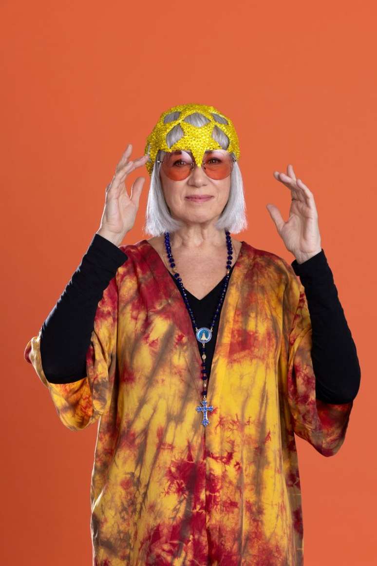 Lilia Cabral caracterizada como Rita Lee para espet&aacute;culo sobre a cantora