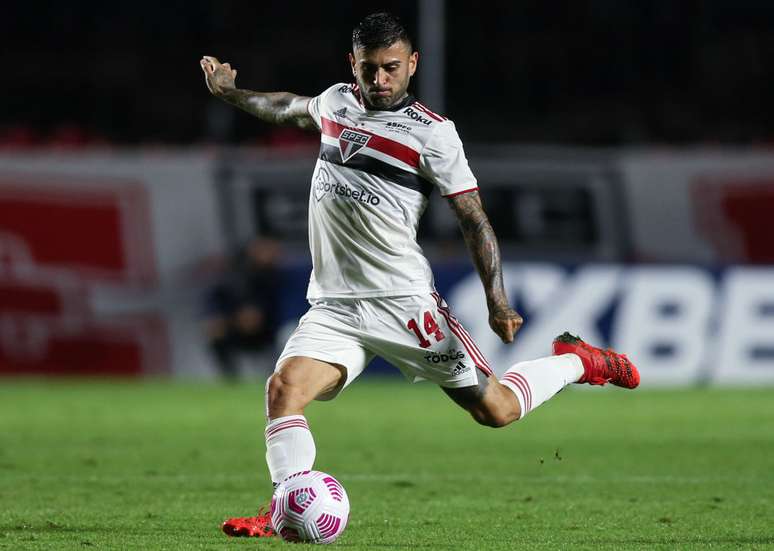 Liziero em cl&aacute;ssico do S&atilde;o Paulo contra o Corinthians, em 2021
