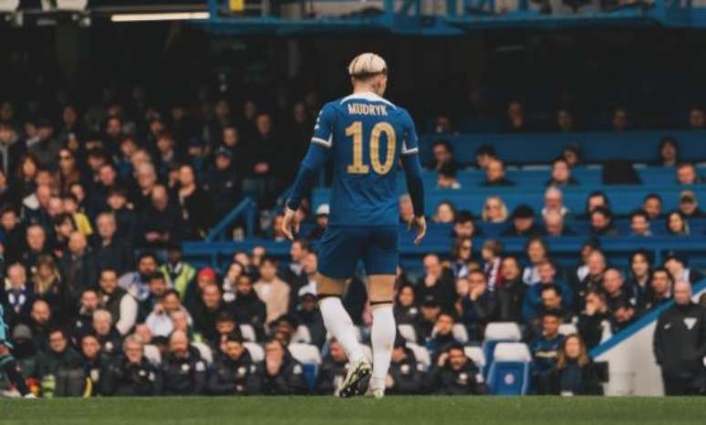 Mudrik vai ficar parado por 4 anos