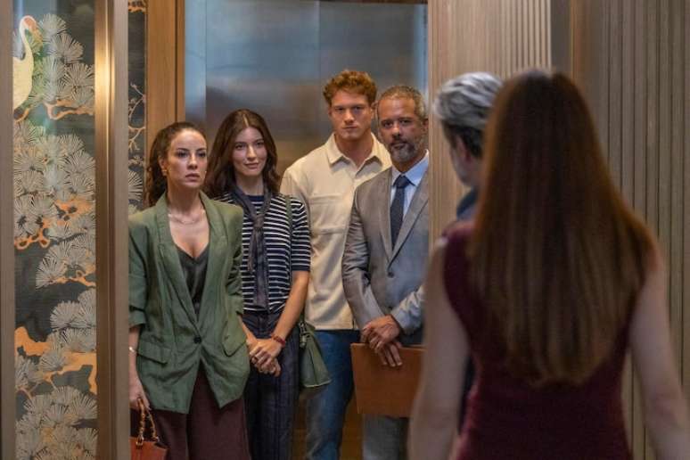 Ferette (Murilo Ben&iacute;cio) recebe ordem de despejo em 'Tr&ecirc;s Gra&ccedil;as'.