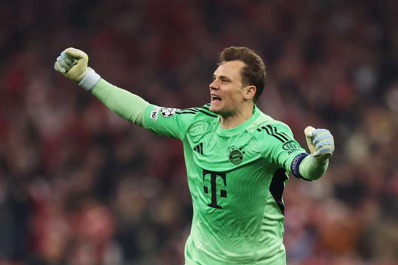 Neuer comemorando uma vit&oacute;ria do Bayern de Munique 