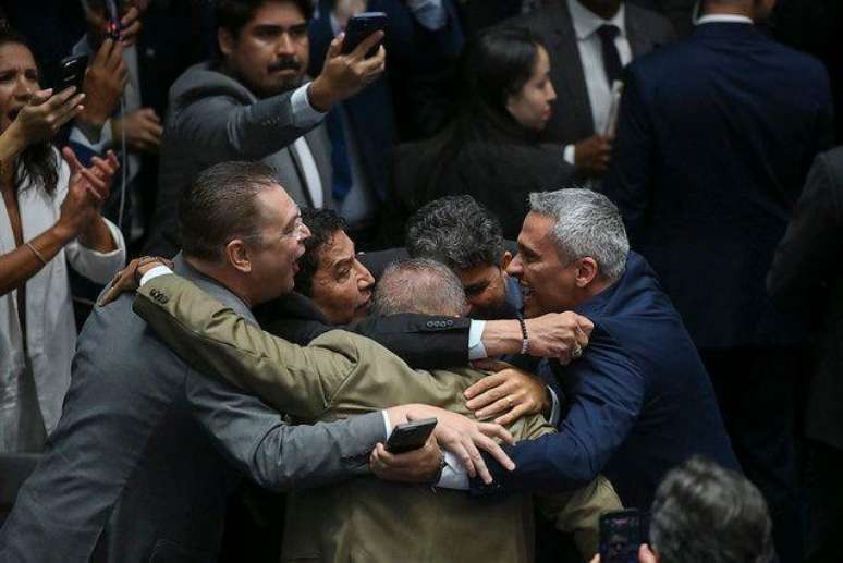 Oposi&ccedil;&atilde;o conquistou vit&oacute;ria in&eacute;dita em 132 anos ao barrar Messias