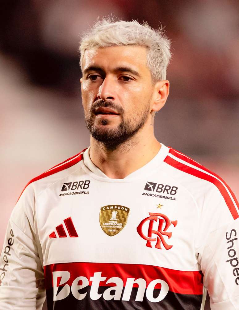 Arrascaeta contra o Estudiante pela Libertadores &ndash;