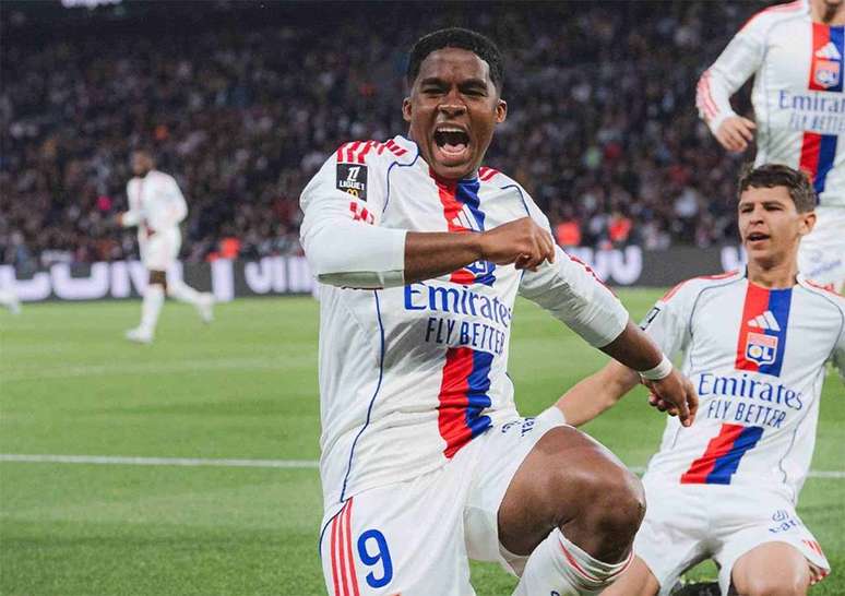 Endrick foi um dos destaques da vit&oacute;ria do Lyon sobre o PSG no Campeonato Franc&ecirc;s &ndash;