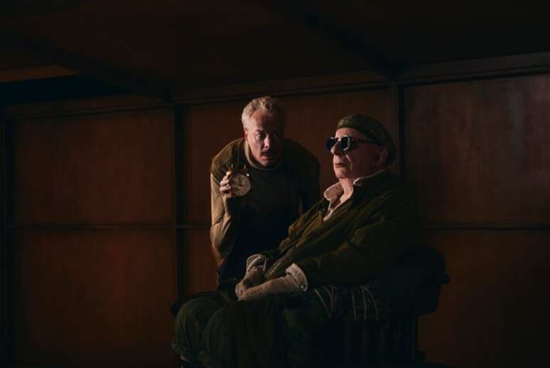 Marco Nanini e Guilherme Weber na pe&ccedil;a 'Fim de Partida'