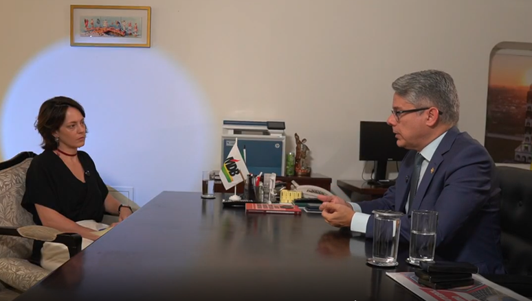 Falando &agrave; BBC News Brasil, Vieira diz que ainda est&aacute; 'procurando uma terceira via' na elei&ccedil;&atilde;o de 2026