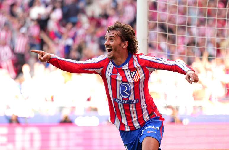 Antoine Griezmann comemora gol 