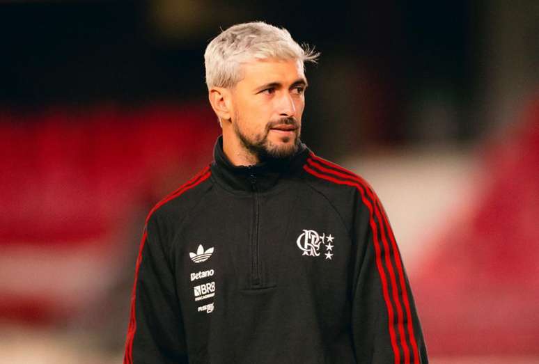 Flamengo pode ter problema: de Arrascaeta saiu lesionado contra o Estudiantes &ndash;