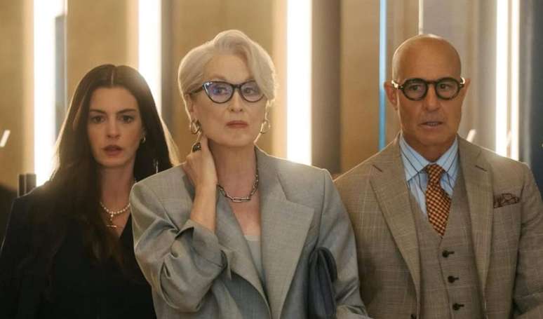 నేను 'ది డెవిల్ వేర్స్ ప్రాడా'ని ప్రేమిస్తున్నాను మరియు ఈ చిత్రానికి సమానమైన 5 డ్రామాలను నేను కనుగొన్నాను: వాటికి మిరాండా ప్రీస్ట్లీ లేదు, కానీ అవి ఐకానిక్‌గా ఉన్నాయి.