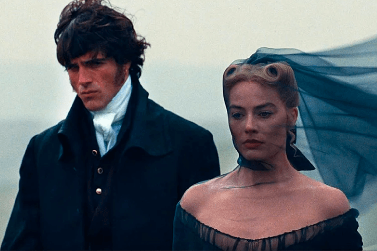 &ldquo;O Morro dos Ventos Uivantes&rdquo; traz um romance atormentado entre Catherine e Heathcliff no Yorkshire do s&eacute;culo XVIII 