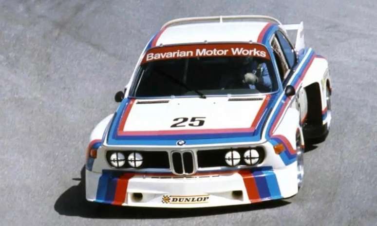 BMW 3.0 CSL utilizado em 1975 que serviu de inspira&ccedil;&atilde;o para pintura atual