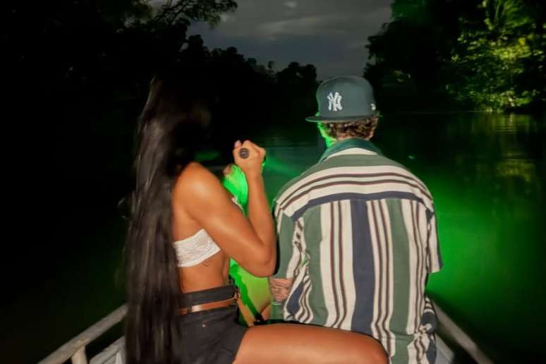 Lia Mendon&ccedil;a e MC Daniel