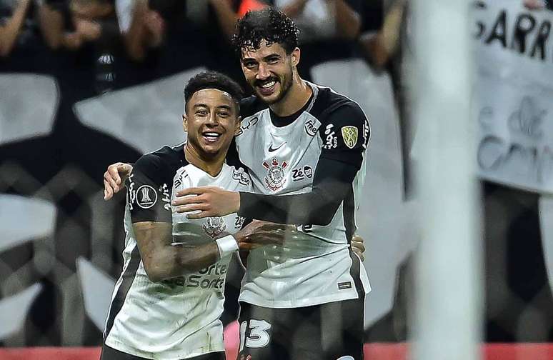 Gustavo Henrique celebra fase e solidez do Corinthians ap&oacute;s vit&oacute;ria na Libertadores &ndash;