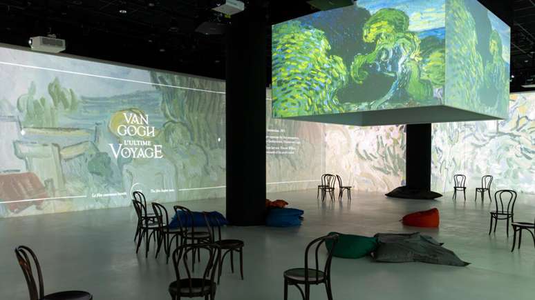 Vista de uma das salas da exposi&ccedil;&atilde;o "Van Gogh, Influencer".