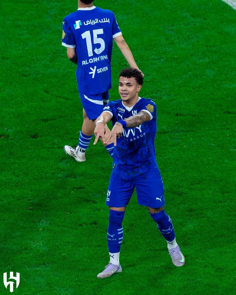 Kaio C&eacute;sar comemorando um de seus gols pelo Al-Hilal 