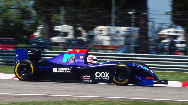 Roland Ratzenberger durante a sess&atilde;o de qualifica&ccedil;&atilde;o de s&aacute;bado.