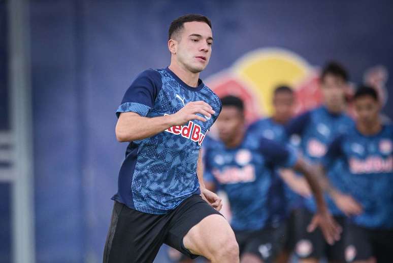 Fabinho Silva treina firme no CT do Massa Bruta &ndash; Foto de Ari Ferreira / Red Bull Bragantino