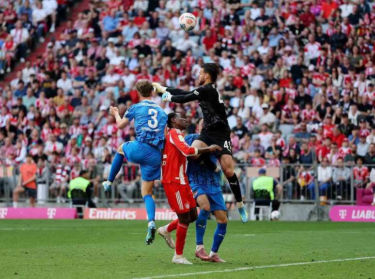 Heidenheim arrancou um empate diante do Bayern de Munique em plena Allianz Arena &ndash;