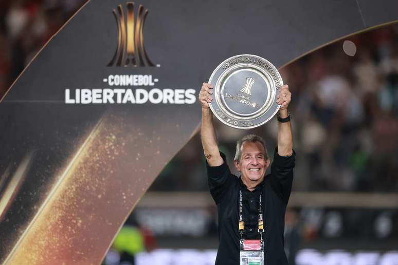 Luiz Eduardo Baptista, o BAP, na cerim&ocirc;nia de premia&ccedil;&atilde;o da Libertadores de 2025 