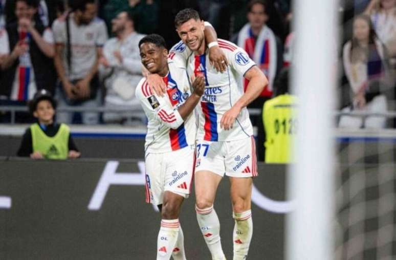 Divulga&ccedil;&atilde;o/OL - Legenda: Endrick marcou o quarto gol na vit&oacute;ria do Lyon sobre o Rennes
