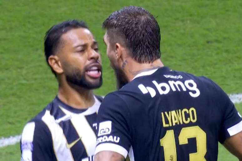 Renan Lodi e Lyanco discutiram durante vit&oacute;ria do Atl&eacute;tico sobre o Cruzeiro &ndash;