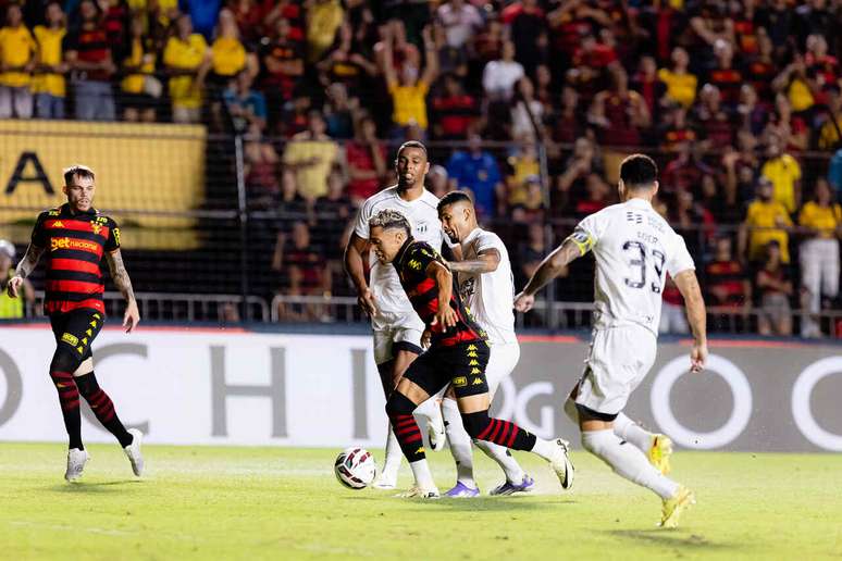 Sport come&ccedil;a a S&eacute;rie B em alta &ndash;