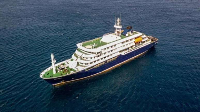 O navio MV Hondius navegava da Argentina para Cabo Verde