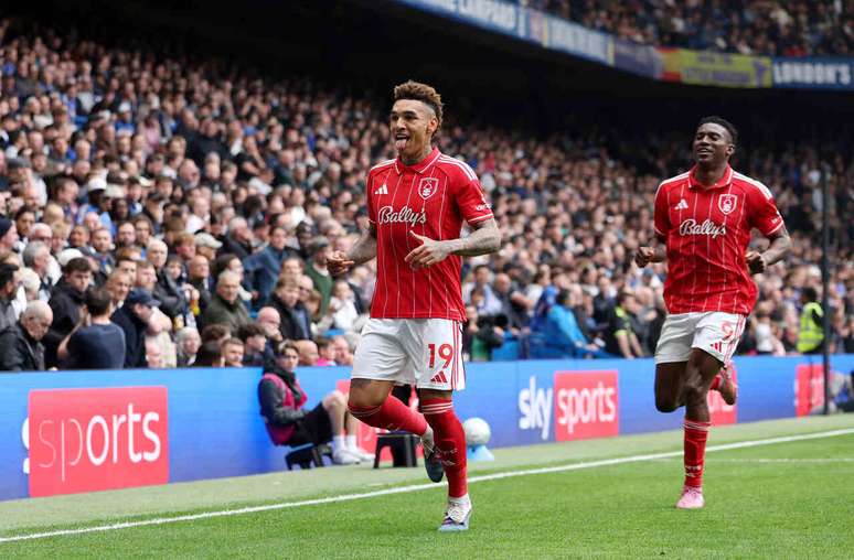 Igor Jesus marcou para o Forest diante do Chelsea. (Photo by Alex Pantling/Getty Images)