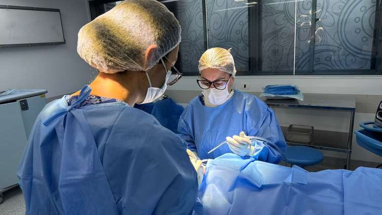 Crian&ccedil;a foi submetida a cirurgia para tirar dente de dentro do nariz