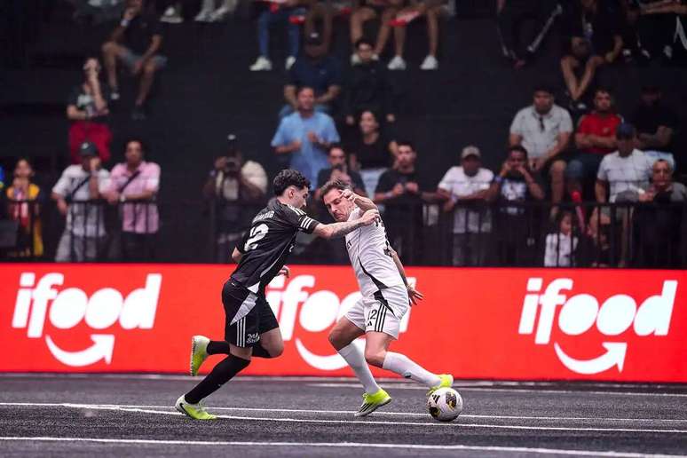 Falc&atilde;o marcou dois gols na vit&oacute;ria do Nyvelados contra o Dibrados &ndash;