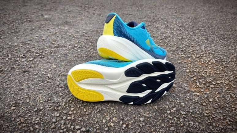 Under Armour Nonstop