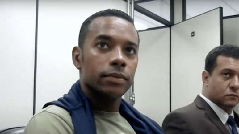 Robinho est&aacute; preso em Limeira, ap&oacute;s condena&ccedil;&atilde;o por estupro &ndash; 